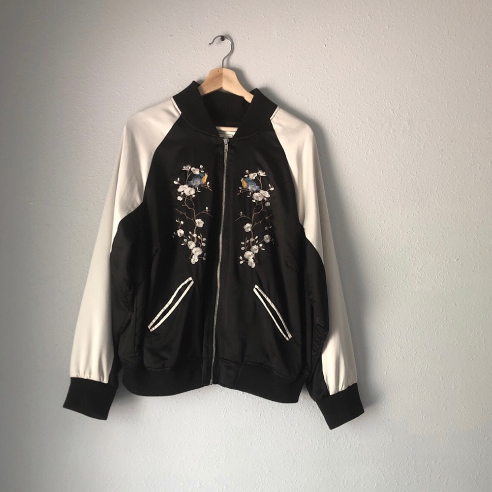 Bomber Jacket Black and Pearl W/Birds Embroidery